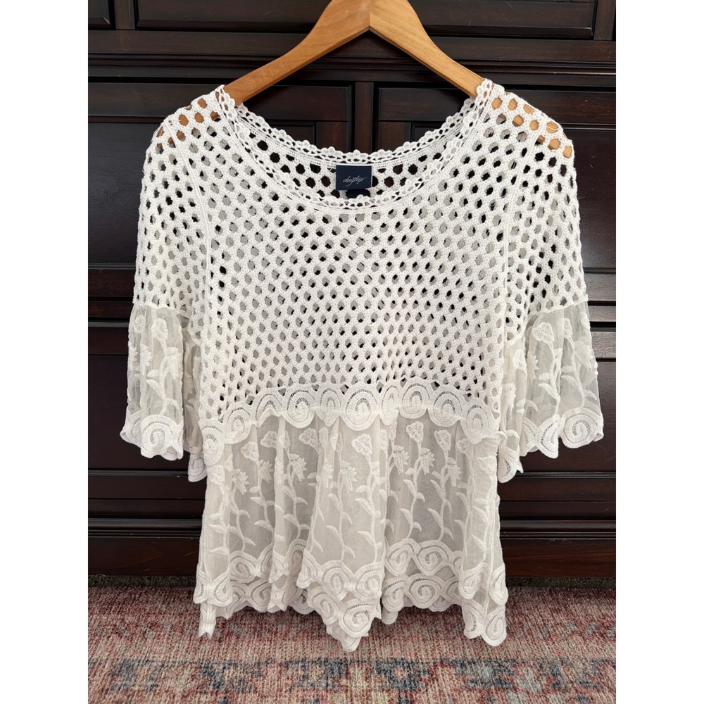 BKE Festival Boho Crochet Open Knit Bell Sleeve Sheer Lace Top XS White Layering